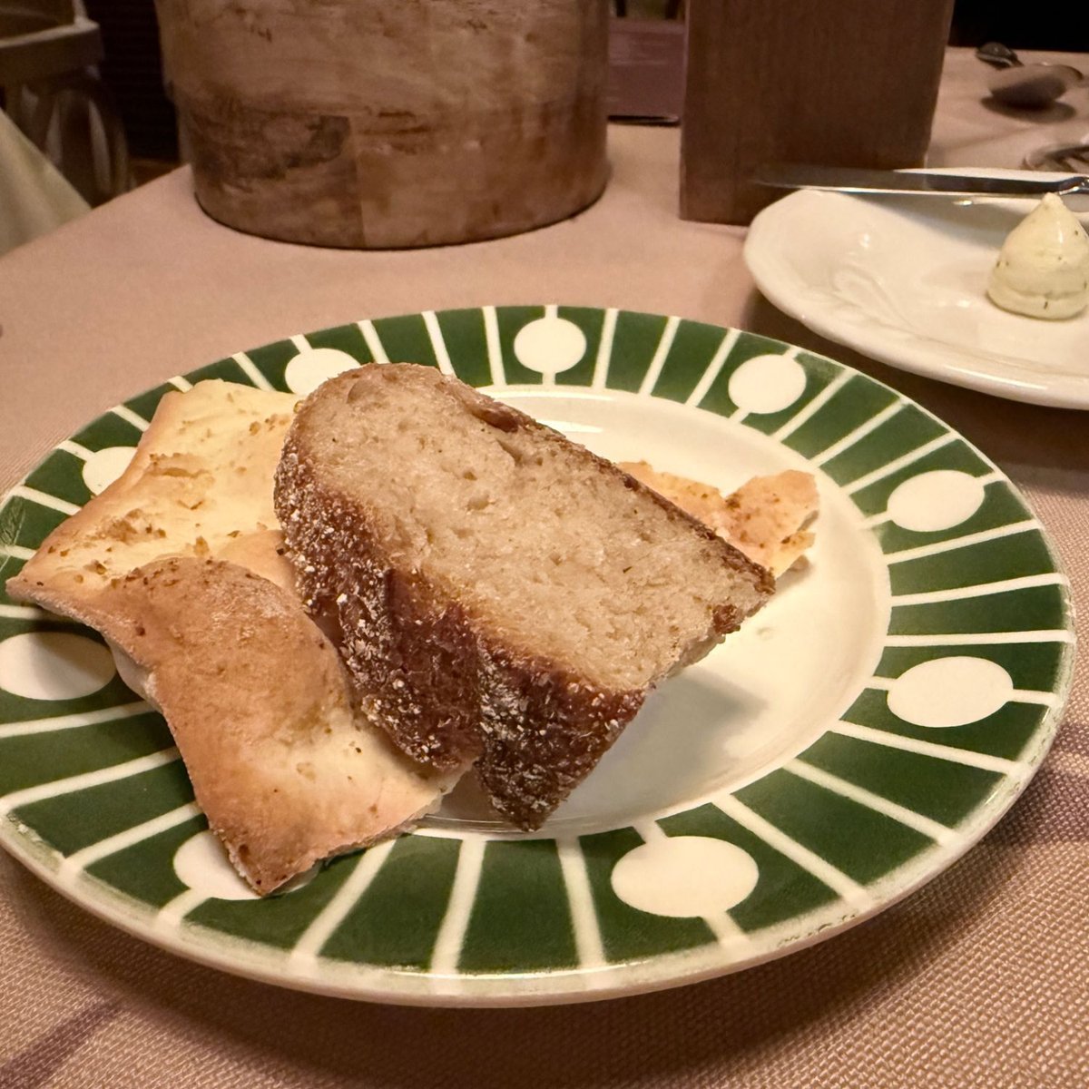 バルバレスタンのパンとバター